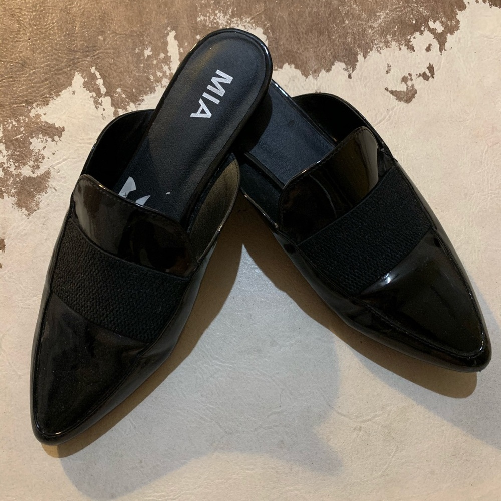 MIA mules 🖤